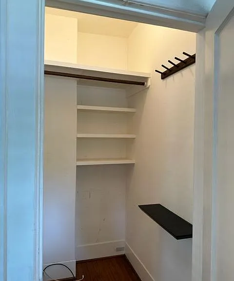 1023 W Gardner St — Photo 3