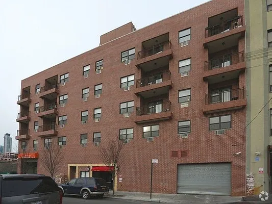 Rented by Alma Realty Corp. | media 1