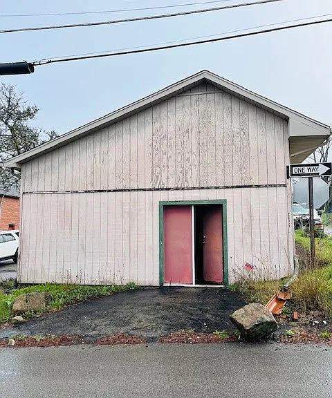 120 Franklin St — Photo 3