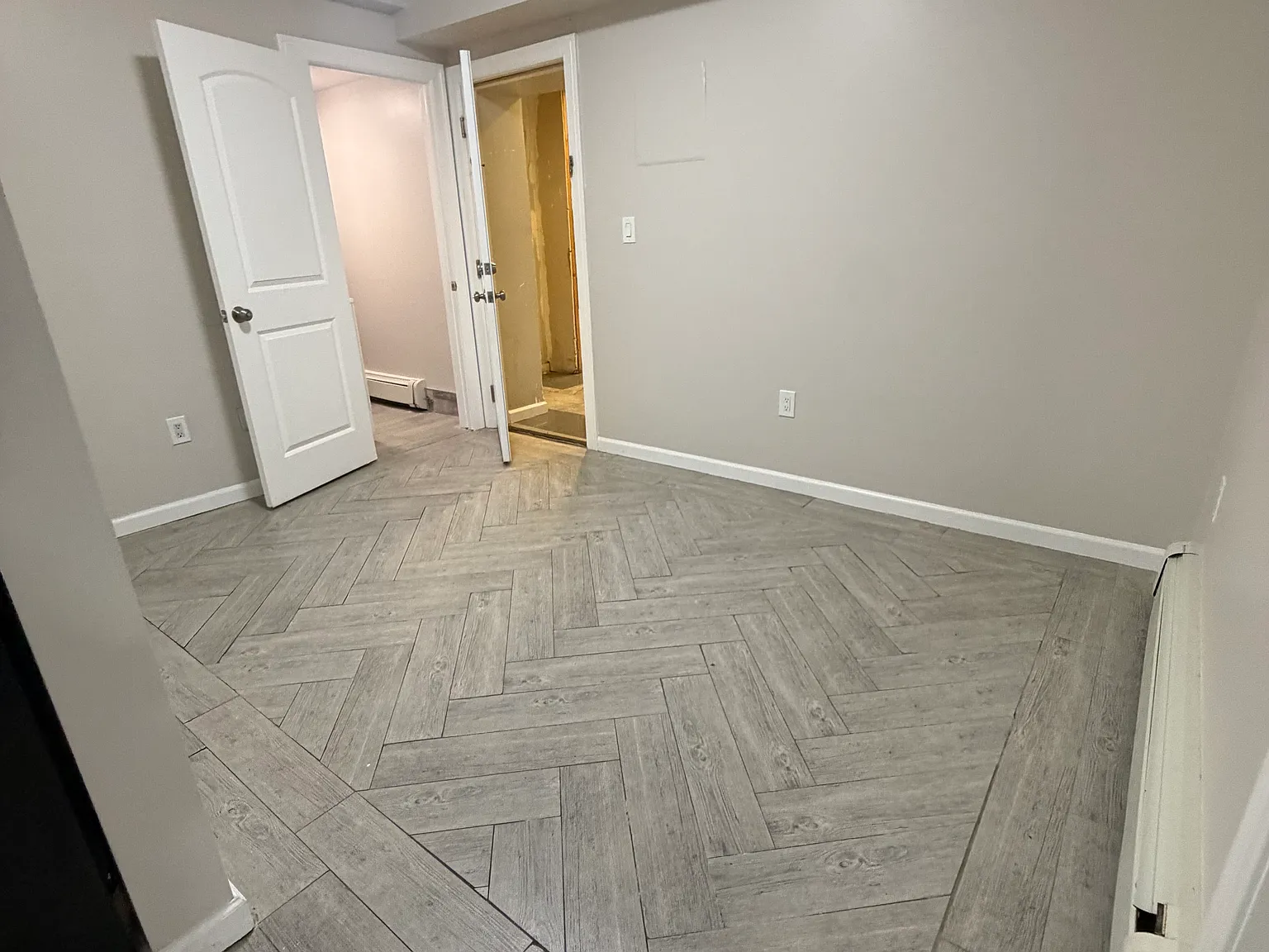 2 bed, 800 sqft, $1,966 — Photo 3