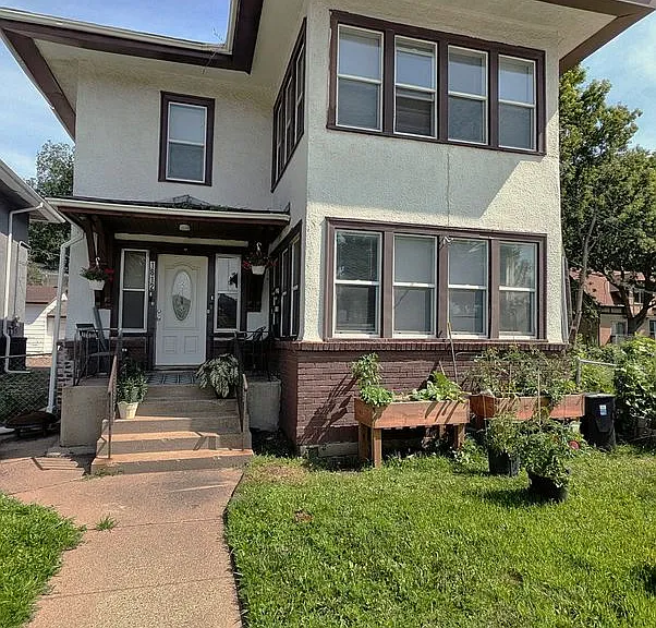 1812 Golden Valley Rd — Photo 1