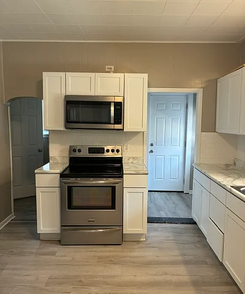 2815 Olive St — Photo 5