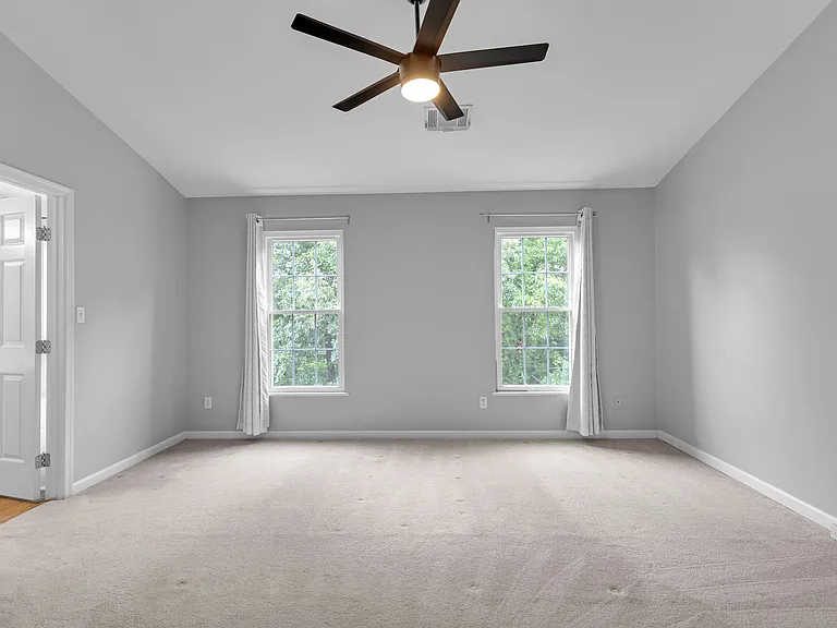6880 Ridge Water Ct — Photo 10