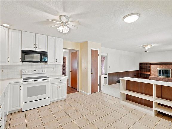2nd image of 1919 24th Ave Ct