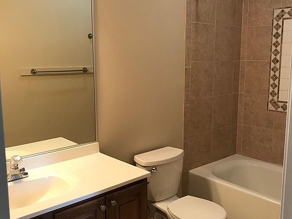 3rd image of 4901 S Catherine St APT 206