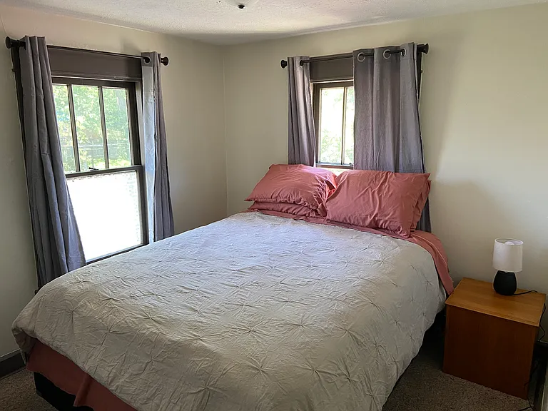 1318 W Kirkwood Ave #B — Photo 7