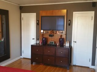 22213 91st Rd, Queens Village, NY 11428