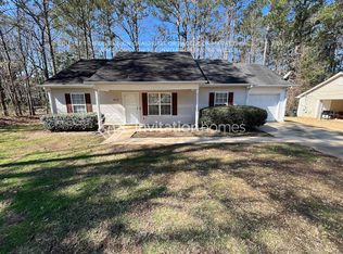 9131 Clearview Dr NW, Covington, GA 30014