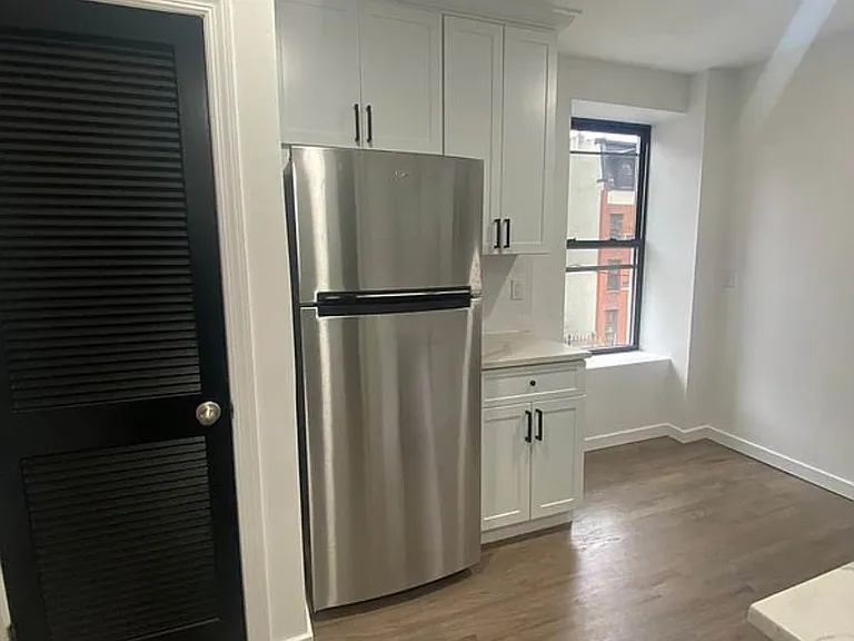 92 Court St #3 — Photo 14