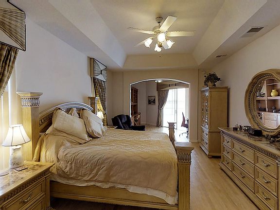 5th image of 10249 Cove Lake Dr