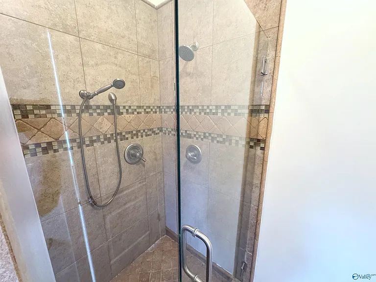 1319 Chesterfield Rd SE — Photo 25