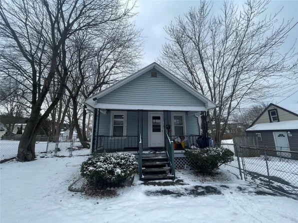 8 Montour St, Binghamton, NY 13903