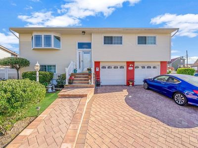 35 Florence Avenue, Freeport, NY, 11520