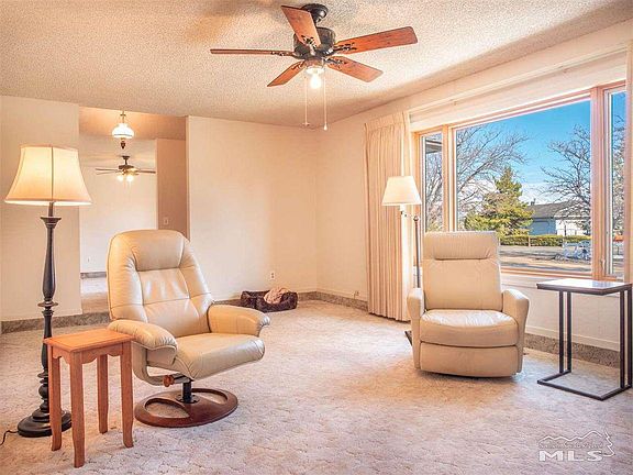 3rd image of 1371 Sanden Ln