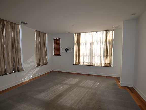 5th image of 1715 McKean St #201