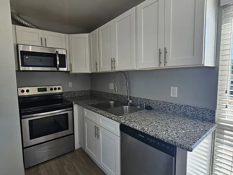 4541 Contour Blvd. — Photo 8