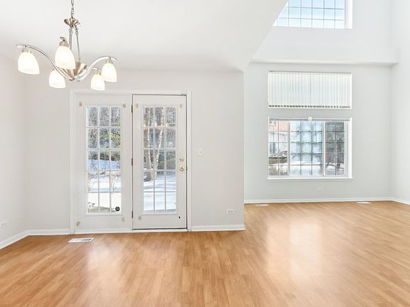 5th image of 2033 Cambria Ct
