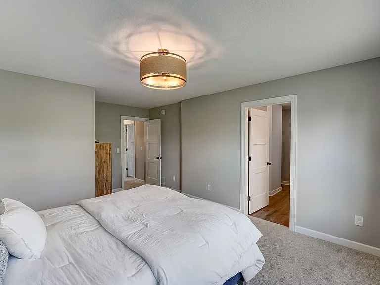 1145X W Laketowne Dr NE — Photo 29