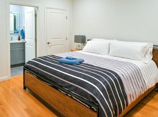 2011 W View St, Los Angeles, CA 90016