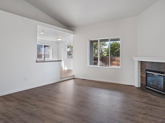 3rd image of 2623 NE 6th Dr