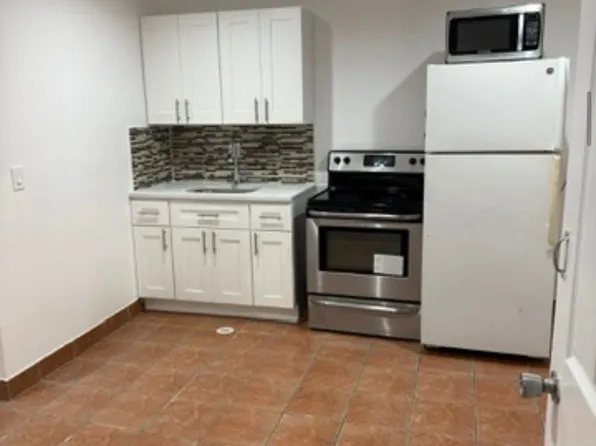 (undisclosed Address), Bronx, NY 10469