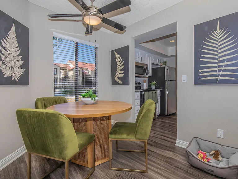 Villa La Paz Apartment Homes — Photo 25