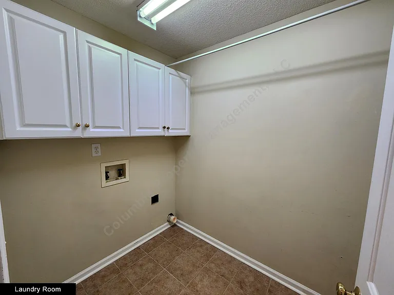 1003 Sweet Thorne Ct — Photo 17