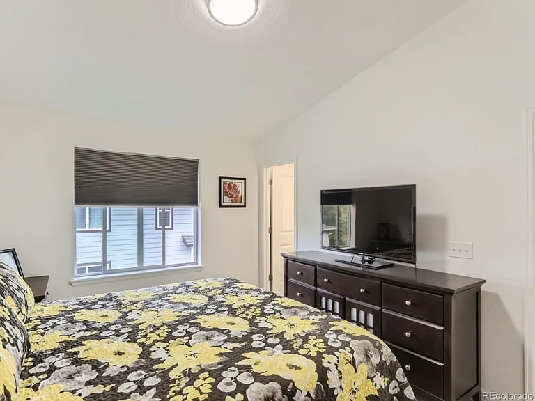 1320 Hoyt St #5 — Photo 15