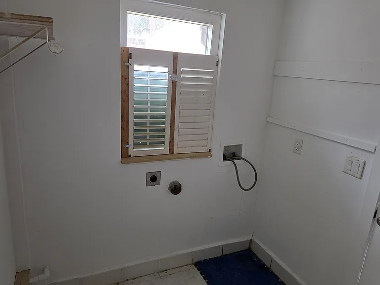 1843 SW College St — Photo 10
