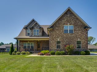 2080 Stratford Ln, Greenbrier, TN 37073
