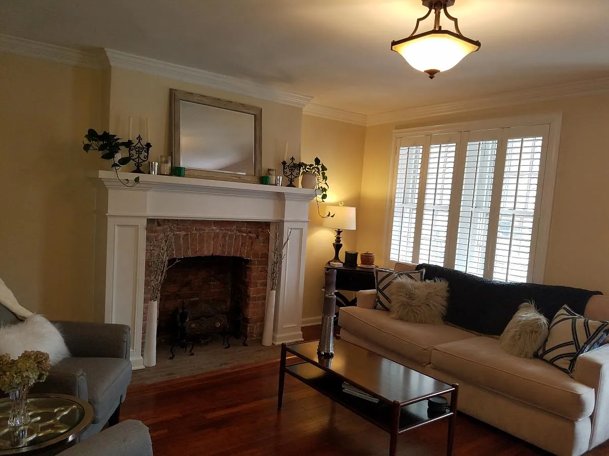 515 Roslyn Pl photo 1