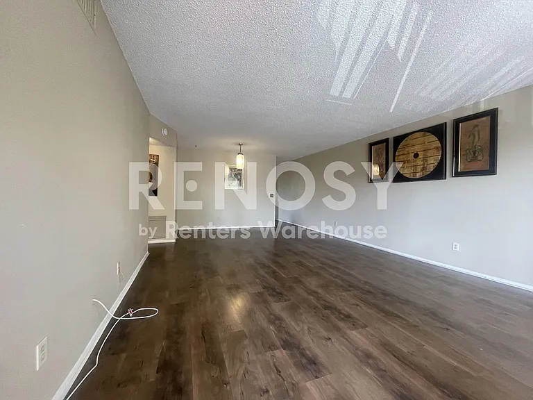 2402 Ecuadorian Way #28 — Photo 28