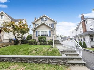 43 W Pierrepont Ave, Rutherford, NJ 07070