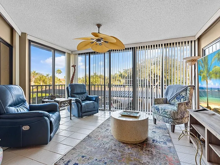 1815 Mooringline Dr #2E — Photo 28