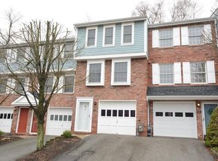 511 Timberidge Dr, Bethel Park, PA