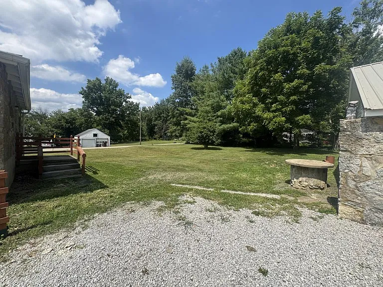 6812 Goshen Rd — Photo 2