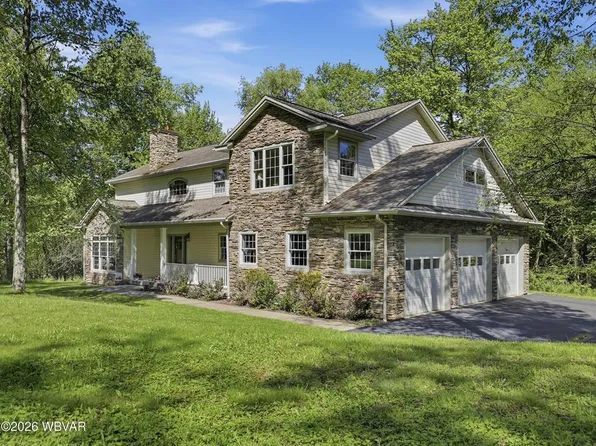 32 Railroad St, Mildred, PA 18632