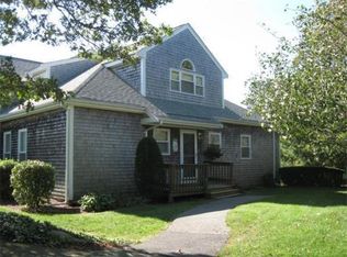 25 Harbor Hill Dr #25, Buzzards Bay, MA 02532