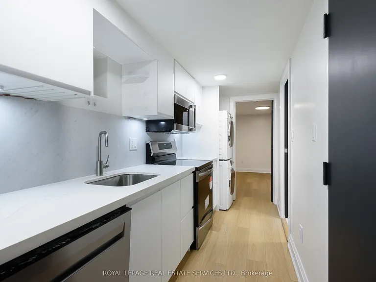 81 Major St #LOWER — Photo 8