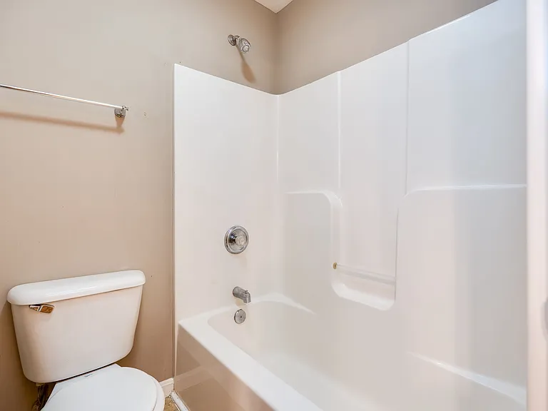 2043 Pine Forest Dr — Photo 9