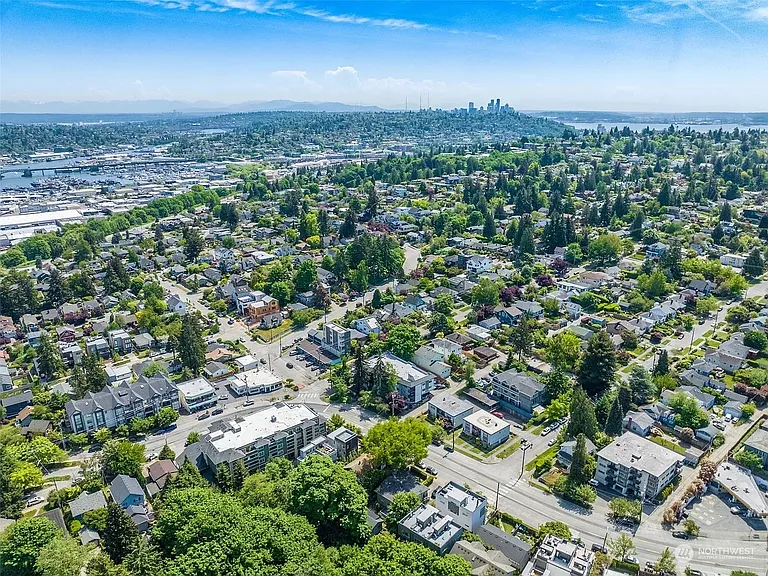 3222 W Government Way — Photo 20