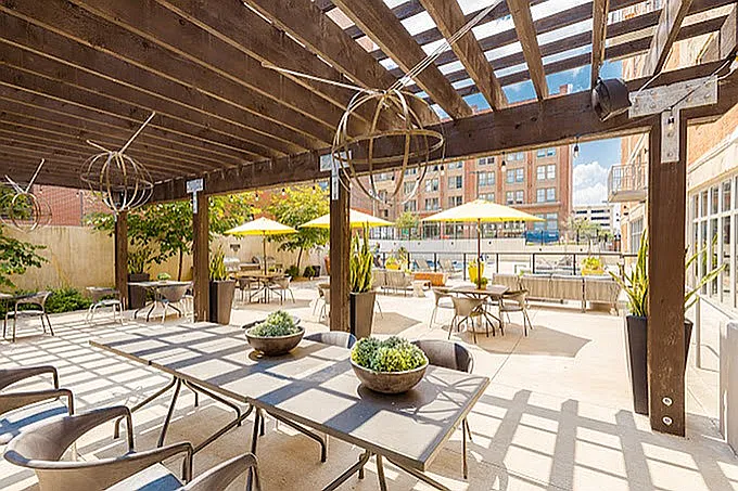 Cortyard under Pergola