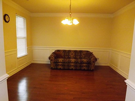 Formal Dining/ Living 