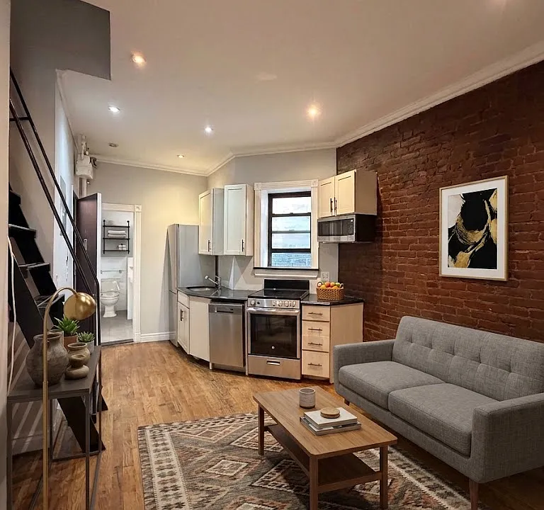 219 E 23rd St #TWENTY