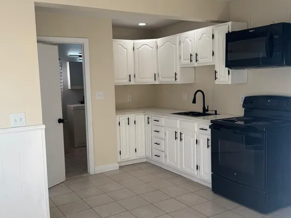 (undisclosed Address), Saugus, MA 01906