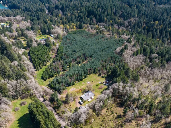 55360 SW Sain Creek Rd, Gaston, OR 97119
