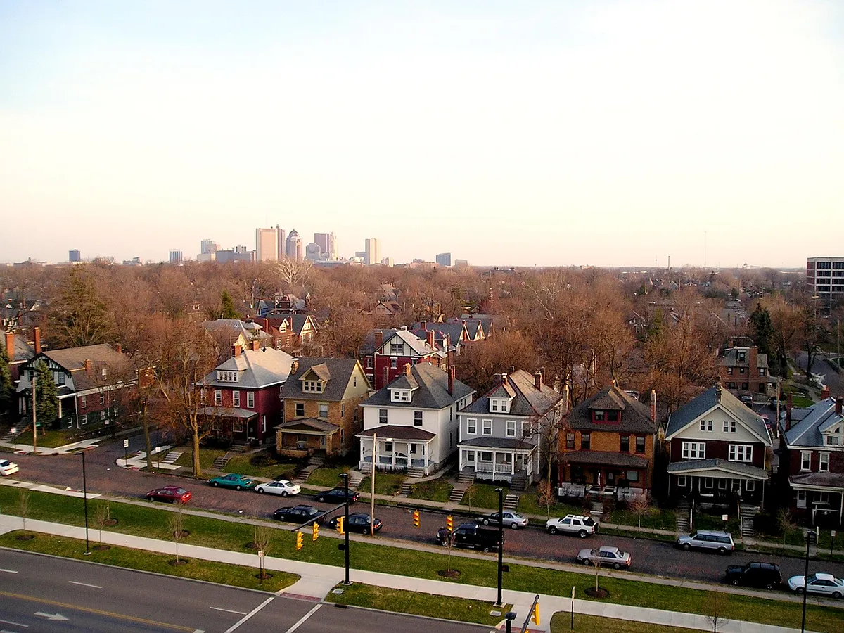 Location is across from Med School, close to short north & d - 413 W 8th Ave