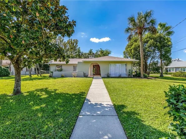 504 SE Paradise Point Rd, Crystal River, FL 34429