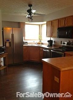 Kitchen
						:
						All Stainless / open floor plan /eat in area / stainless hardware on cabinets