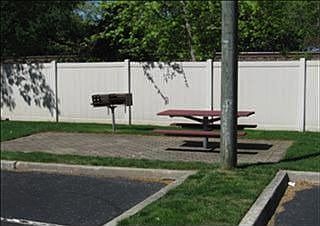 2nd image of 33 Colonial Village Dr